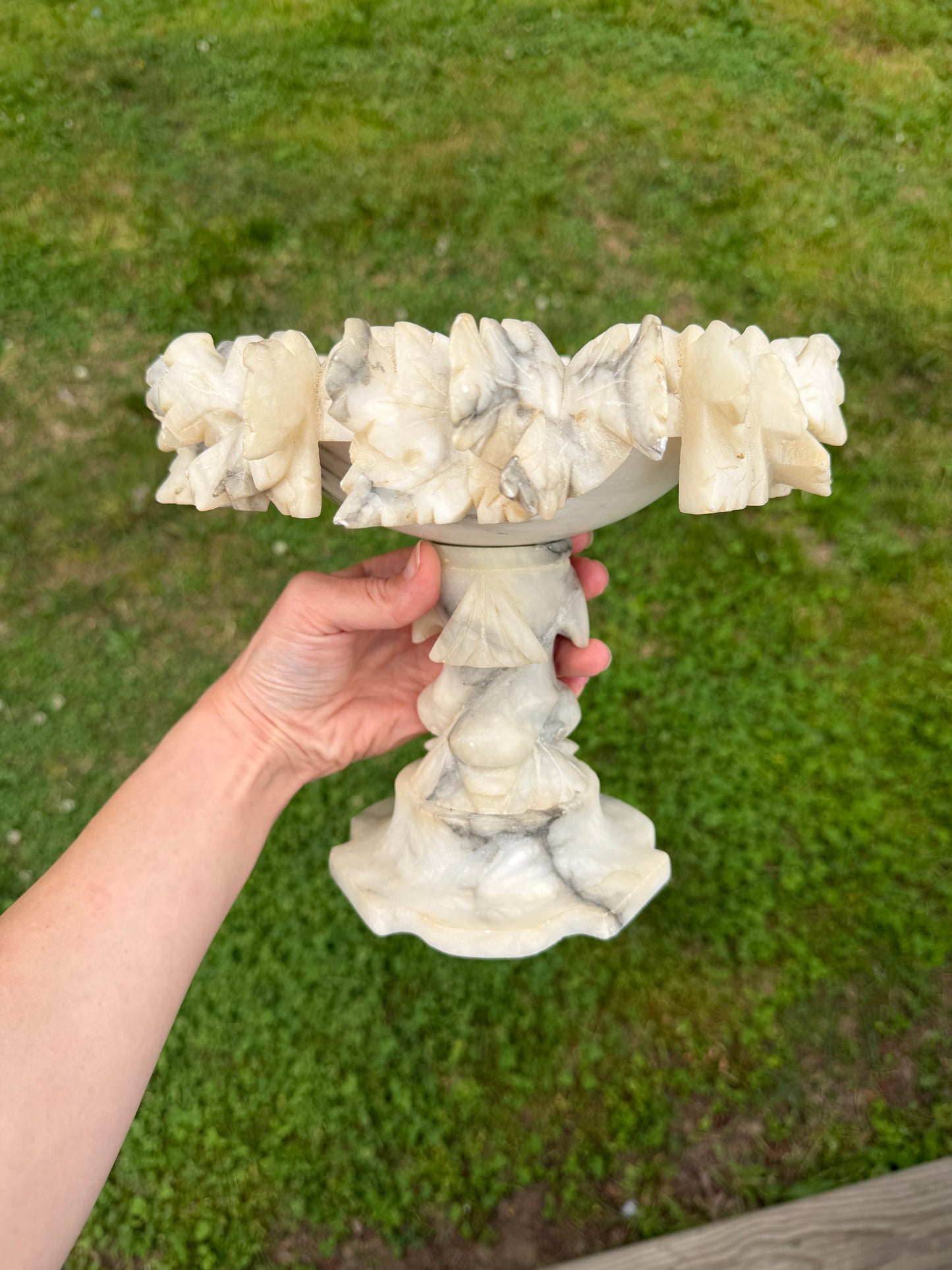 Vintage Alabaster Tazza