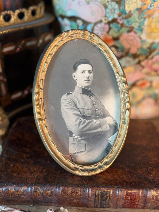Oval Frame